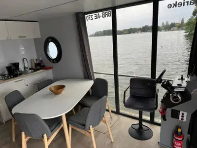 Boot für 6 Personen (32 m²) in Schwerin 7/10