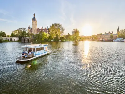 Boot für 4 Personen (15 m²) in Schwerin 1/10