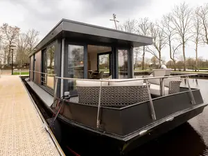Boot für 5 Personen (36 m²) in Offingawier