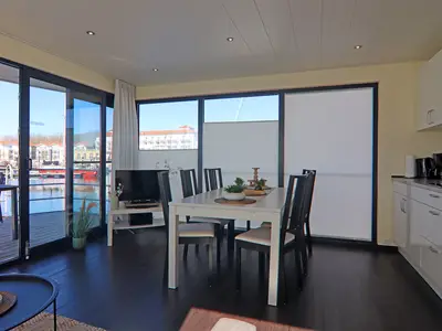 DiningRoom