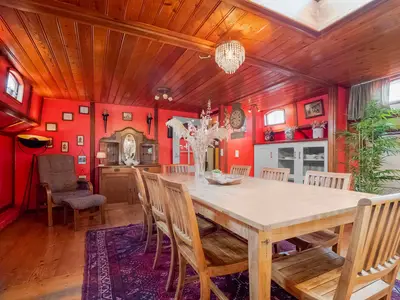 DiningRoom