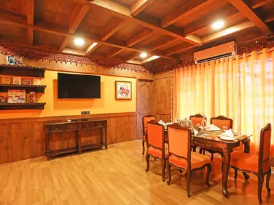 DiningRoom
