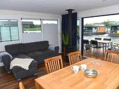 Boot für 6 Personen (45 m²) in Klitten 8/10