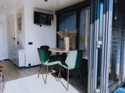 DiningRoom