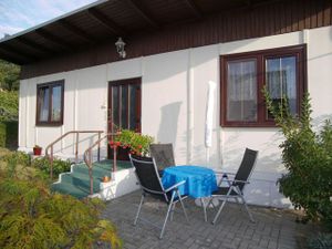 19250336-Bungalow-3-Ahlbeck-300x225-2