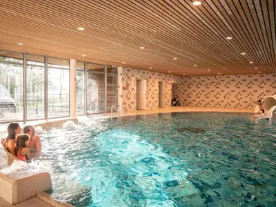 PoolOfHouse