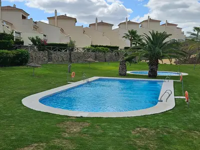 PoolOfHouse
