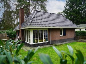 23973857-Bungalow-4-Beekbergen-300x225-1