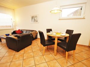 23031169-Bungalow-4-Dahme-300x225-1