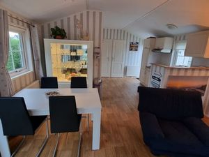 23429827-Bungalow-4-De Haan-300x225-4