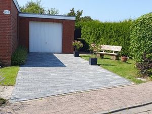 18808172-Bungalow-4-Dornumersiel-300x225-1