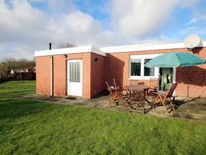 Bungalow für 4 Personen (64 m²) in Dornumersiel