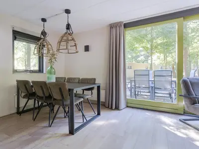 DiningRoom