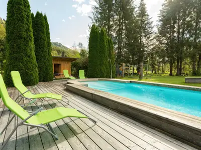 PoolOfHouse