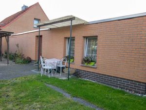 23293775-Bungalow-2-Greifswald-300x225-3