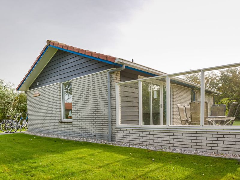 23612515-Bungalow-6-Hollum-800x600-0