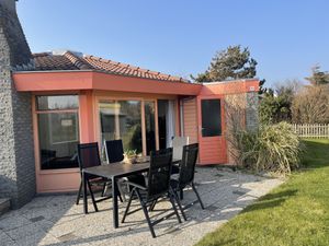 24000664-Bungalow-6-Julianadorp-300x225-1