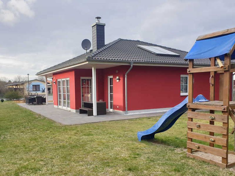 22958239-Bungalow-8-Karlshagen-800x600-1