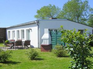 22370853-Bungalow-5-Karlshagen-300x225-1