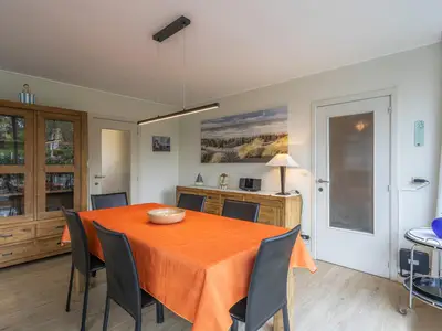DiningRoom