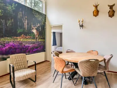 DiningRoom