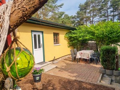 Bungalow für 2 Personen (45 m²) in Kröslin 4/10