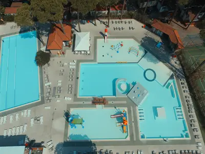 PoolOfHouse