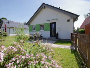 18718106-Bungalow-4-Rechlin-300x225-2