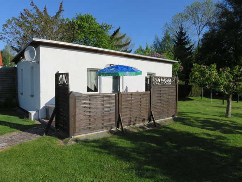 13395985-Bungalow-4-Ribnitz-Damgarten-800x600-0