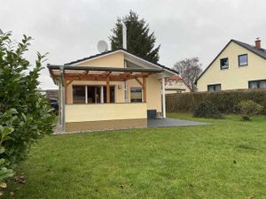23332936-Bungalow-4-Russow-300x225-1