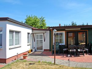 18957949-Bungalow-4-Spandowerhagen-300x225-1