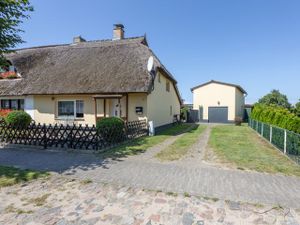 18957949-Bungalow-4-Spandowerhagen-300x225-4