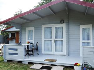 23288728-Bungalow-4--300x225-0