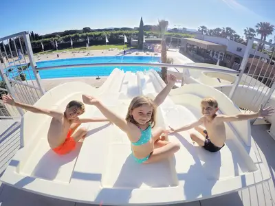 PoolOfHouse