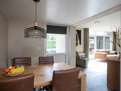 DiningRoom