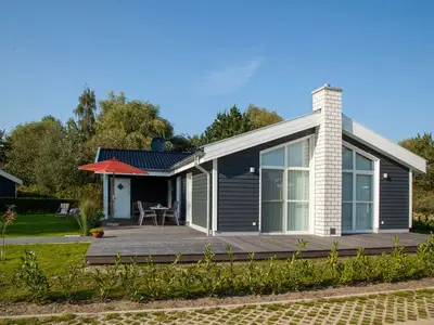Bungalow für 4 Personen (77 m²) in Nordhorn 1/10