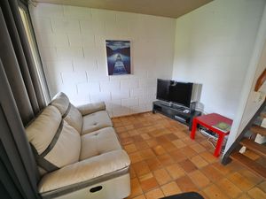 23514626-Bungalow-6-Virton-300x225-4