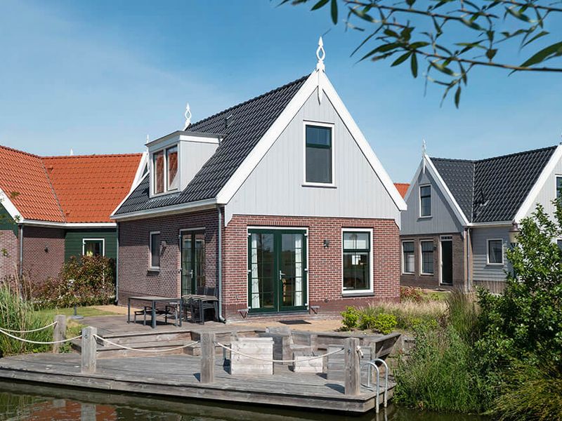 23987825-Bungalow-6-Waterland-800x600-0