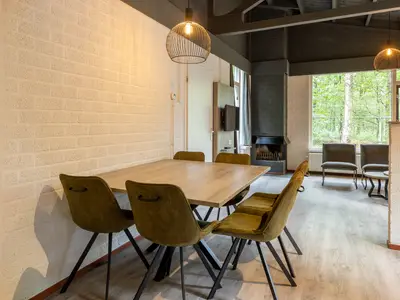 DiningRoom