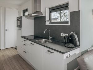 23066401-Bungalow-4-Wijdenes-300x225-5