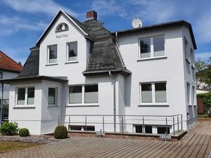 22335707-Bungalow-6-Zinnowitz-300x225-1