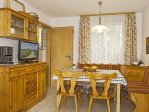 23924503-Bungalow-5-Zinnowitz-300x225-5