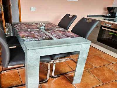 DiningRoom