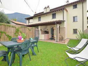 23707245-Doppelhaushälfte-8-Camaiore-300x225-0