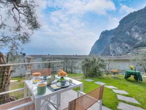 23976280-Doppelhaushälfte-4-Limone Sul Garda-300x225-1