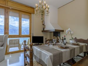 23708620-Doppelhaushälfte-4-Malcesine-300x225-5