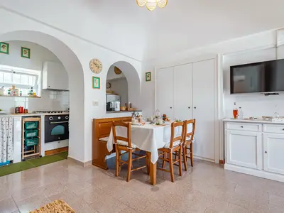 Küche und Essbereich