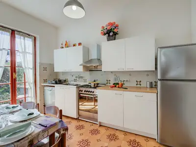 Küche und Essbereich