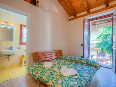 Schlafsofa (Schlafbereich für Studio)