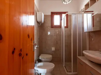 Badezimmer mit Dusche